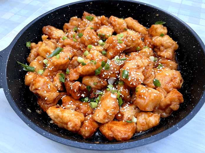 קוביות חזה עוף בטמפורה, ברוטב פיקנטי