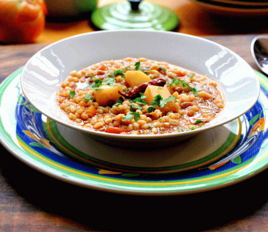 מרק גריסים ועדשים